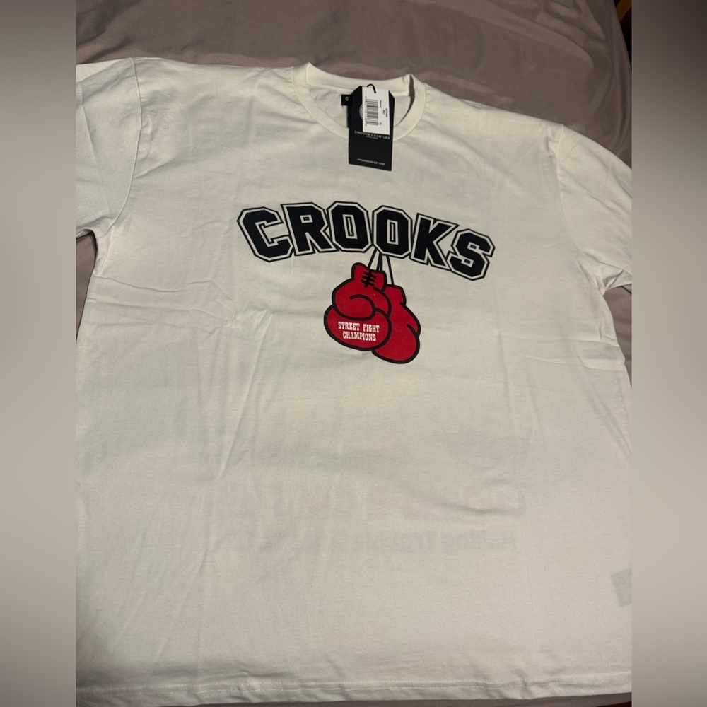 Crooks and castles t shirt